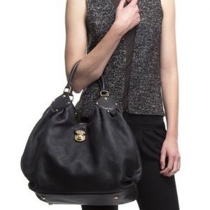 💎STUNNING💎 MAHINA LEATHER LOUIS VUITTON